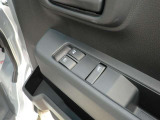 電動格納ミラーでよりコンパクトに!狭い駐車場でも安心です。