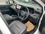 運転席まわりは、使用感も少なく良好な状態です。