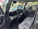 信頼と安心のアップルです。当店で買取をした車を厳選して並べさせて頂いております!下取りのご相談もお気軽に御相談ください!御不明な点・ご質問はお店までご連絡を下さい。無料電話 0078-6003-597420 です。