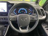 【純正革巻きステアリング】上質な革を使用することで、手にしっかり馴染みとても運転しやすいハンドルです♪