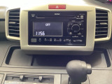 純正CD・USBコンポにはCD再生のほかに、USB端子などがついてますので外部入力から音楽などを楽しめます。