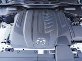 直列6気筒ディーゼルエンジンにMAZDA独自の48Vマイルドハイブリッドシステムを組み込んだディーゼルハイブリッド仕様
