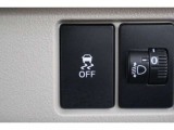 VSA(Vehicle Stability Assist)が装備!!VSAはコーナリング時の横滑りを抑制する機能と車両の急激な挙動変化を抑える機能で、安定した走行を実現していいます!!