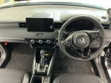【前方視界】開放的な前方視界!運転がしやすく疲れにくいです♪窓が大きく、見通しがとっても良いおクルマですよ♪