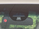 【シティブレーキアクティブシステム】低速走行中に前方の車両等を認識し、衝突しそうな時は警報とブレーキで衝突回避と被害軽減をアシスト。より安全にドライブをお楽しみいただけます。