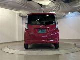 バックカメラが付いているので後方確認が非常にしやすいです。今や運転初心者も熟練者も必須装備!ついていて損はないですね♪