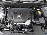 1.8ディーゼルエンジン。低回転から発生するパワフルなトルクと、優れた環境性能、低燃費性能。快適に楽しく走るための、文字どうり原動力となるエンジンです。