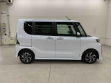 軽自動車、小型車を中心に常時300台展示車を御用意させて頂いております