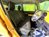 運転席シート廻りは使用感も少なく、良好な状態となっています。丁寧に使われていたことがよくわかりますね。