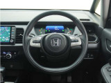 ◆ハンドル全体◆各種スイッチがハンドルから手を放さず操作できるので運転中でも楽に操作できます。