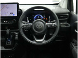 各操作スイッチなどもハンドルから手を放すことなく操作可能で安全運転に支援いたします!