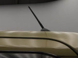 愛知ダイハツのお店では、ダイハツ車を知り尽くしたプロフェッショナルなサービススタッフが、専用の診断機器を使って各システムを点検しております。