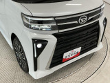 ヘッドライトには目立つくすみも無くクリアに仕上がっております。ポリッシャーでのみがきの工程を取り、ツヤのあるキレイな状態へ。