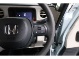 Hondaセンシングの機能のひとつ、アダプティブクルーズコントロール付!アクセルから足を離しても設定したスピードと前車との車間を保ち走行してくれます!車線維持もアシスト☆高速道路で疲労軽減ですね☆