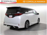 リアはシンプルでスタイリッシュなデザインです。