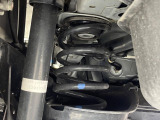 お車を安心してお乗りいただく為には、足回りの定期点検が欠かせません。サービスサポート(有償保証)では無料点検もご提供しており、安心のカーライフをお過ごしいただけるサポート体制が整っています。