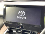 【12.3インチワイドナビ】高級感とインパクトのある大型ワイドナビを装備。各種オーディオ操作はもちろん、横長ワイド画面でのマップ2分割表示など、利便性も高いナビです♪