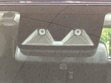 【スマートアシスト】走行中に前方の車両等を認識し、衝突しそうな時は警報とブレーキで衝突回避と被害軽減をアシスト。より安全にドライブをお楽しみいただけます。