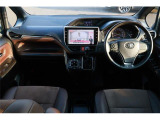 前席全体 目線も高く広い視界で安心して運転することができますね!