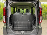 普段のお買い物や通勤、送迎等に十分な荷室スペースを確保しております。セカンドシートを倒すと、大きな荷物の積載も可能です♪
