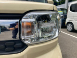 【LEDライト】ハロゲン、HIDと比べて明るく、寿命が長いのが特徴です!これで夜の運転も安心☆