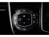 運転席と助手席、それぞれ温度調節ができ、オールシーズン快適なオートエアコンとなっております!