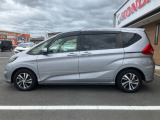 【Honda SENSING装備】ミリ波レーダーとカメラを用いた先進の安全運転支援システムです。衝突軽減ブレーキに始まり、車線維持システム、標識認識機能などの支援で安全運転をサポート致します。
