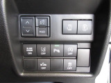 【コーナーセンサー】駐車時など障害物をセンサーが察知しアラームで教えてくれます!あると便利な装備です☆