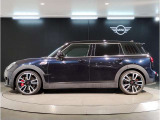 気密性の高いMINIは外観のかわいらしさとは裏腹に、外の雑音を遮り、高級感のある快適なドライブをお楽しみいただけます。