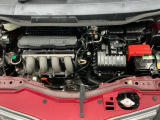 技術が詰まったエンジンルームもご覧の通りピカピカにクリーニング済みです。