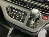 発進時から滑らかに加速する無段階変速のCVTはストップ&ゴーの多い街の中も快適です