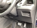 運転席から操作しやすい各種スイッチ