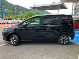 登録しただけの未使用車ですが自社工場のメカニックによる納車前点検を行ないます!安心して乗っていただけます!