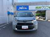 スタイリッシュなアーバンカーキ