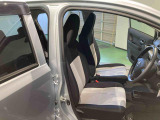 ご覧いただきありがとうございます!安心保証付きの展示車を多数揃えておりますのでお気軽にお尋ねください。