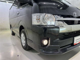 フォグランプ装着車です。暗い夜道の車両前方を明るく照らします