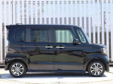 当店の中古車販売は、安心してご購入いただくために、ご契約、ご納車を含め当店にご来店いただけるお客様にお願いしております。