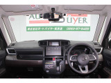 ステアリングの剥げもありません!! 運転する際に目に付くところですので綺麗な方がいいですよね☆ またダッシュボードも綺麗ですよ☆何か剥がした跡がベタベタ残っていると目に付いて嫌ですよね!