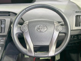 【純正革巻きステアリング】上質な革を使用することで、手にしっかり馴染みとても運転しやすいハンドルです♪