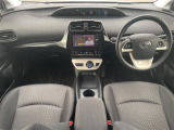 プリウス 1.8 S セーフティ プラス 修復歴無し