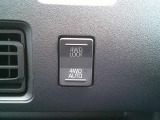 2WD&rArr;4WDの切替えもボタン1つのカンタン操作です!4WDが必要な時以外は2WDで走行できます!