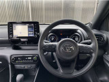 ステアリングスイッチ搭載!手を離さずに手元のスイッチで操作が可能。運転中、視線をそらさなくても操作ができて安全です!