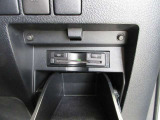【ETC車載器】はビルトインタイプで、スッキリとしたデザイン