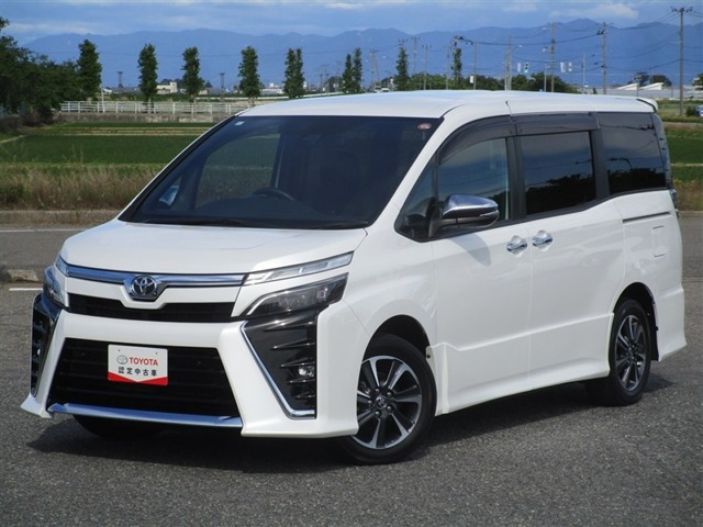 トヨタ ヴォクシー 