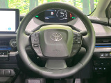 【純正革巻きステアリング】上質な革を使用することで、手にしっかり馴染みとても運転しやすいハンドルです♪
