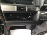 USB入力端子・充電端子付きです。