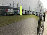 右フロントドアにキズあり