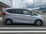 納車前に点検・整備を行なった後に納車いたします。交換が必要な部品は全て交換してからのお渡しとなります。費用を別途頂くことはありませんのでご安心ください。お問合せを心よりお待ち致します。