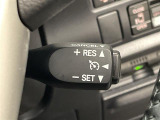 【クルーズコントロール】高速道路や自動車専用道路を走行中にドライバーが設定した速度で、アクセルペダルを踏まなくても、一定の車速で走行してくれます!