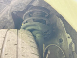 お車を安心してお乗りいただく為には、足回りの定期点検が欠かせません。サービスサポート(有償保証)では無料点検もご提供しており、安心のカーライフをお過ごしいただけるサポート体制が整っています。